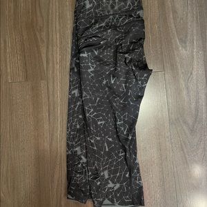Lululemon run top speed crops